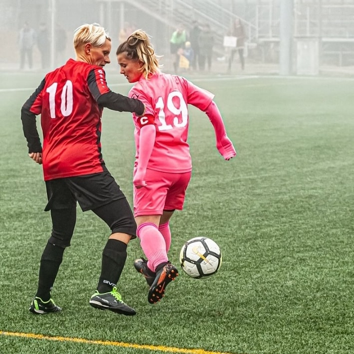 Női csapatunk a tabella első helyéről várja a vasárnapi mérkőzést