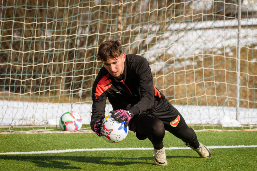 Játékosaink a román válogatottak összetartásán