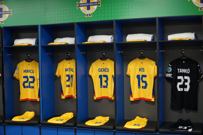 Hat csíki játékos a női válogatottakban