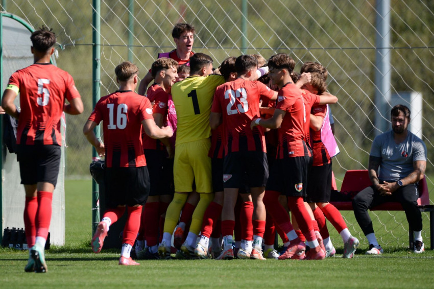 Ifjúsági Liga | Hatalmas csatában nagy győzelem a CFR ellen
