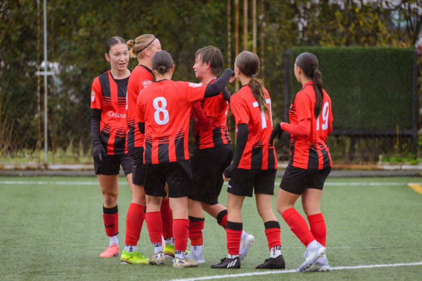 Női Ifjúsági Liga | Szemerkélő esőben gólzápor