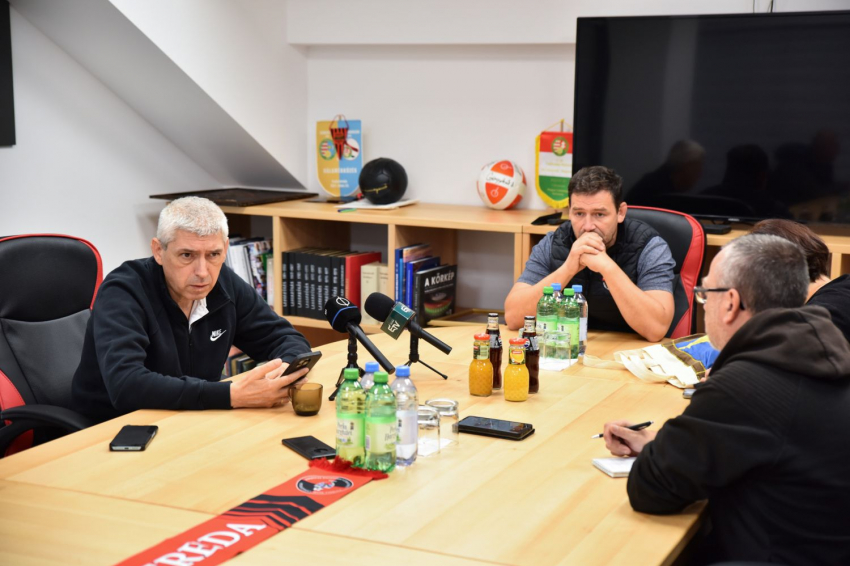 „Nem asszisztálhatunk nemzeti szimbólumaink betiltásához”