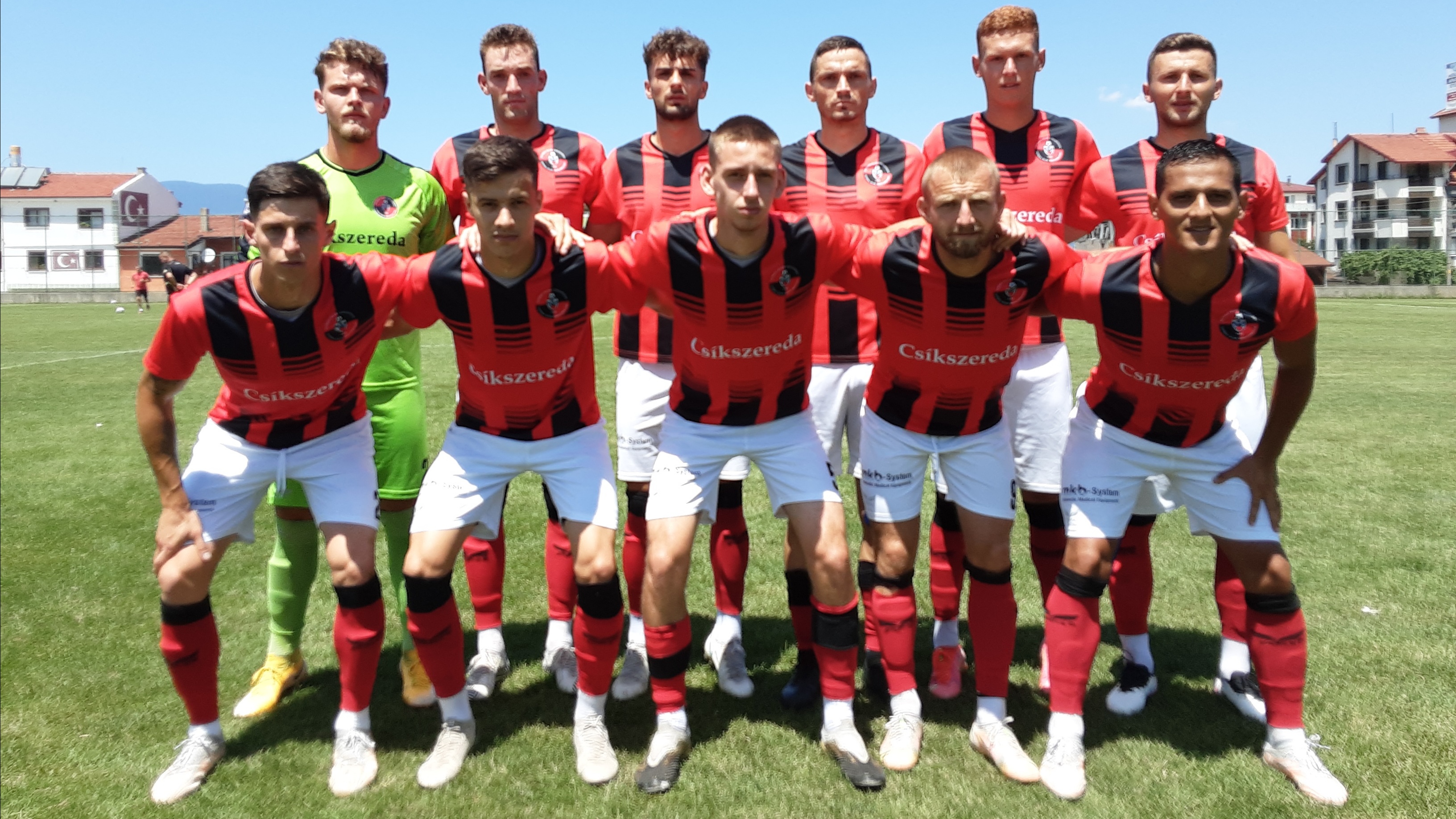 Ötöt rúgtunk a pelikánoknak