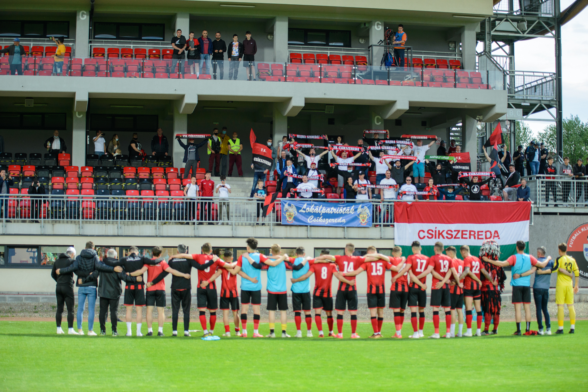 Indul a bérletárusítás