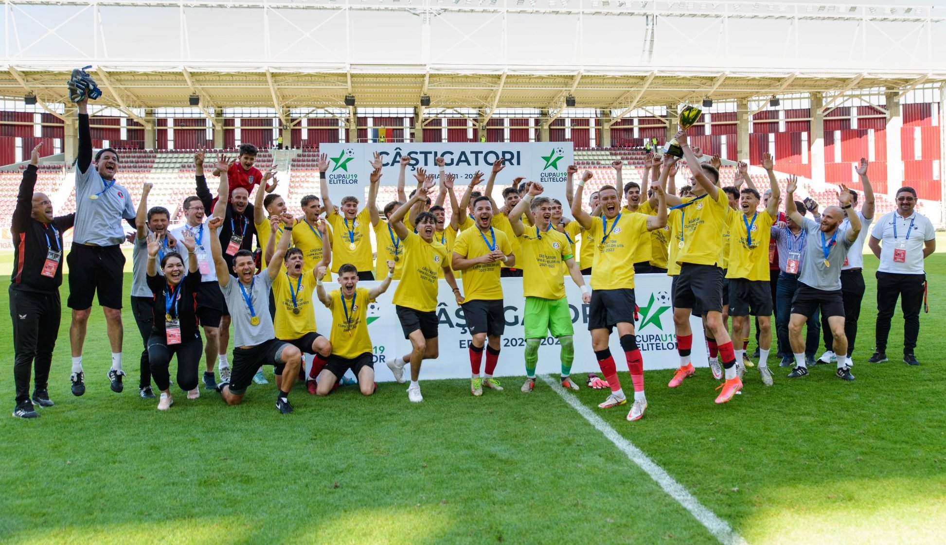 Események | Versenyben az Év Csapata címért