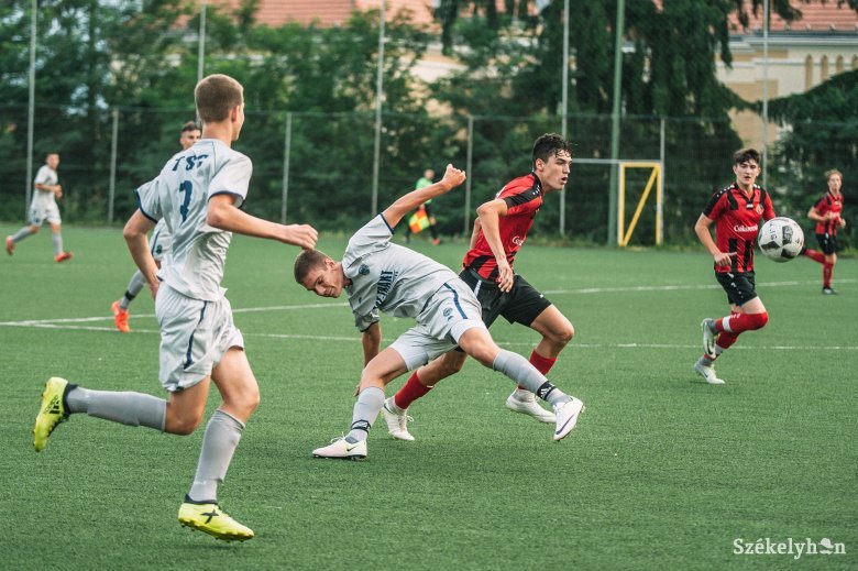 2018: LEGYŐZTÜK TOPOLYÁT!